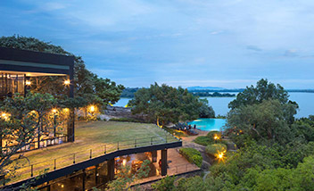Heritance Kandalama Luxury Sri Lanka Package